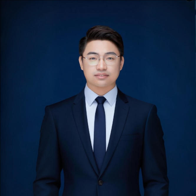 案审主任：刘辉